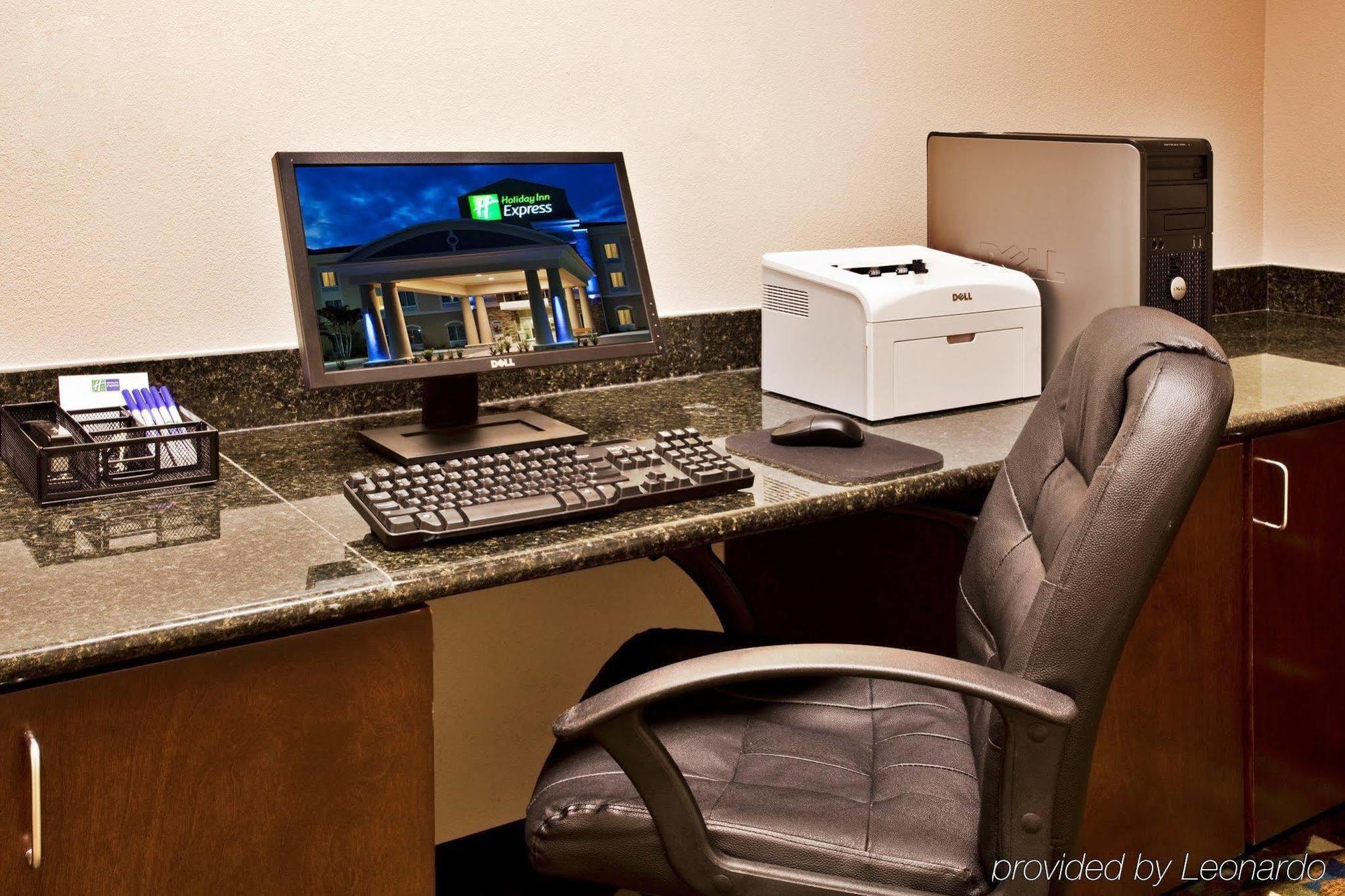 Holiday Inn Express Lake Wales North-Winter Haven By Ihg Waverly Екстер'єр фото