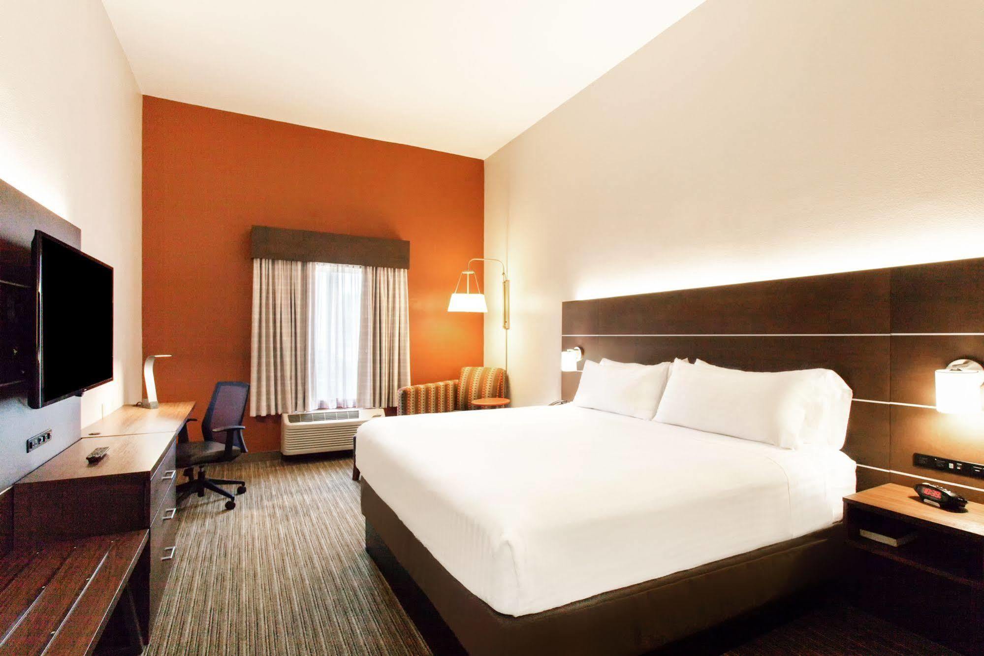 Holiday Inn Express Lake Wales North-Winter Haven By Ihg Waverly Екстер'єр фото